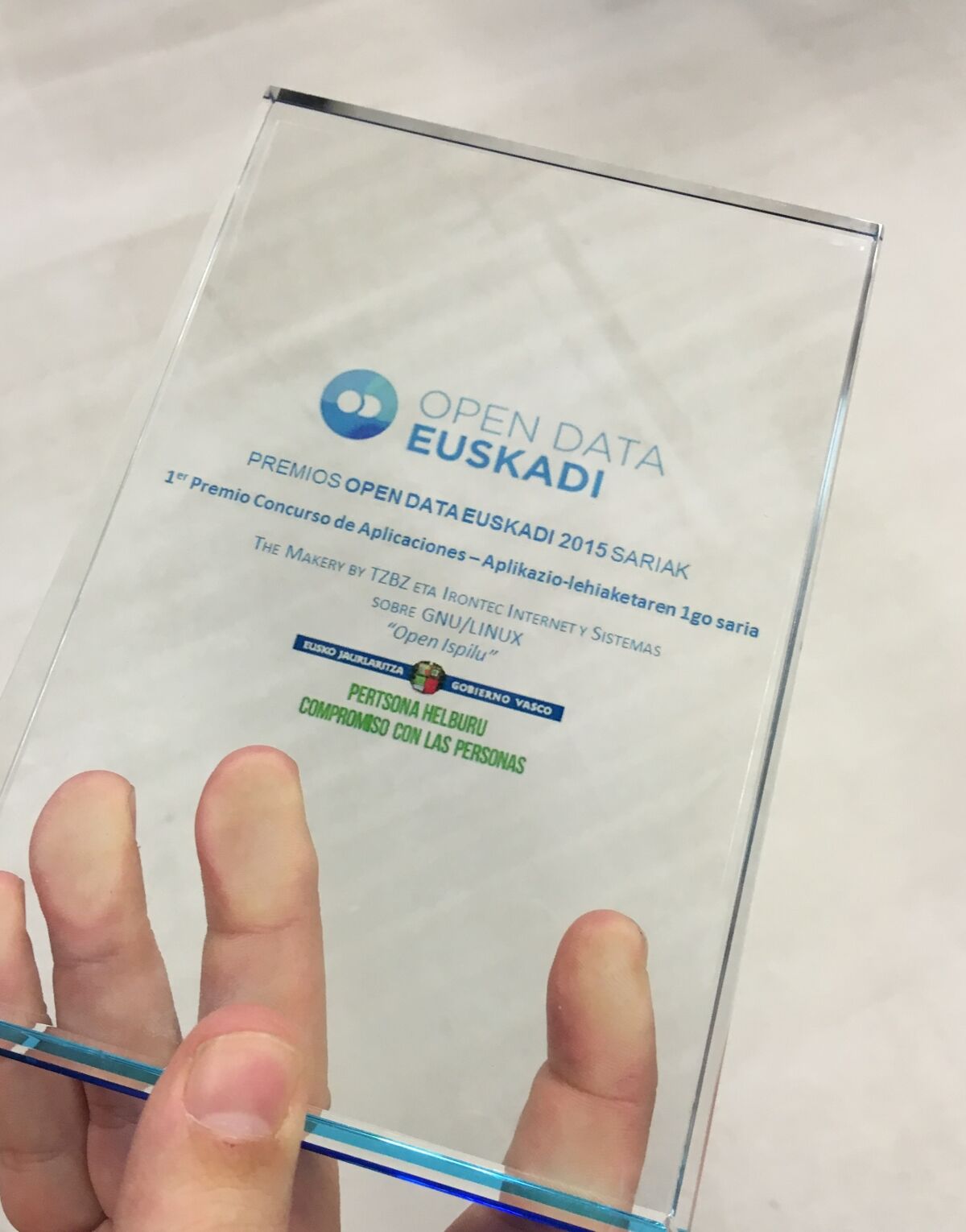 Trofeo del primer premio Open Data Euskadi 2015