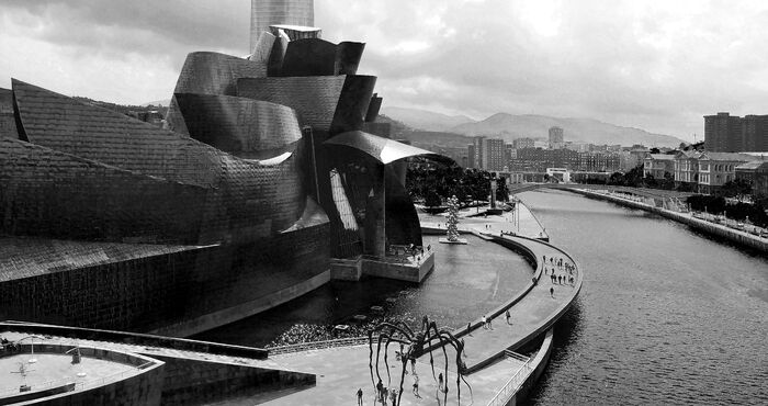 Last tour confía en Irontec para la implementación técnica de la felicitación del XX Aniversario del Museo Guggenheim Bilbao